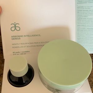 ARBONNE INTELLIGENCE GENIUS nightly resurfacing pads & solution